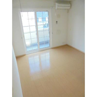 カトルセゾンＡ 101【管理NO：1-015507201-01010】 ★家具家電は申し込み後に搬入します★ ★2026年10月中旬入居可能★の物件画像