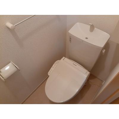 エルムス 102【管理NO：1-020170401-01020】 ★家具家電は申し込み後に搬入します★の物件画像