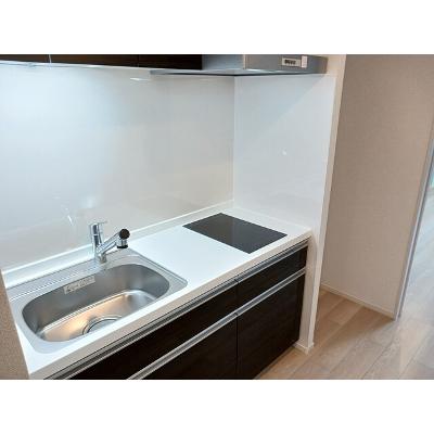 クルタ　ラプシ 201【管理NO：1-028090501-02010】 ★家具家電は申し込み後に搬入します★ ★2026年10月下旬入居可能★の物件画像