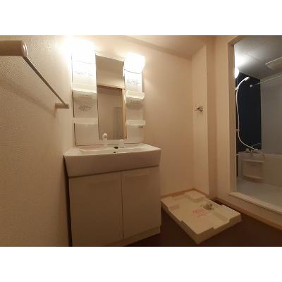 オリーブガーデン 103【管理NO：1-015841401-01030】 ★家具家電は申し込み後に搬入します★ ★2026年10月中旬入居可能★の物件画像