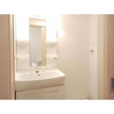 グランディール 105【管理NO：1-016763401-01050】 ★家具家電は申し込み後に搬入します★ ★2026年10月中旬入居可能★の物件画像