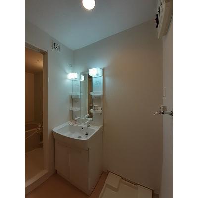 クレール 104【管理NO：1-018201501-01040】 ★家具家電は申し込み後に搬入します★の物件画像
