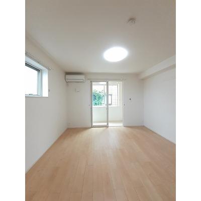 ラフレシール 101【管理NO：1-021309001-01010】 ★家具家電は申し込み後に搬入します★ ★2026年10月上旬入居可能★の物件画像