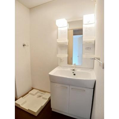 セレーブルＢ 102【管理NO：1-016272302-01020】 ★家具家電は申し込み後に搬入します★ ★2026年10月中旬入居可能★の物件画像