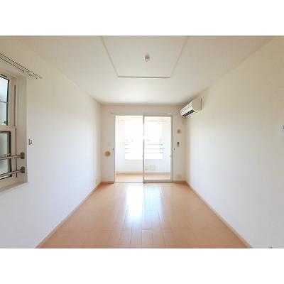 カプリスＢ 201【管理NO：1-015428102-02010】 ★家具家電は申し込み後に搬入します★ ★2026年11月中旬入居可能★の物件画像