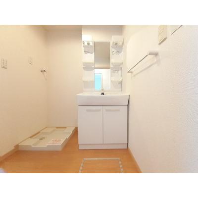カプリスＢ 201【管理NO：1-015428102-02010】 ★家具家電は申し込み後に搬入します★ ★2026年11月中旬入居可能★の物件画像