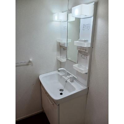 グランデ 103【管理NO：1-019487001-01030】 ★家具家電は申し込み後に搬入します★の物件画像