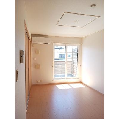 ミニョン　ソレイユ 203【管理NO：1-015864201-02030】 ★家具家電は申し込み後に搬入します★ ★2026年10月下旬入居可能★の物件画像