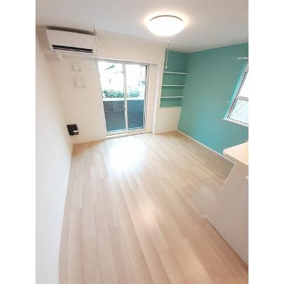 カミゼン 103【管理NO：1-026472101-01030】 ★家具家電は申し込み後に搬入します★ ★2026年09月中旬入居可能★の物件画像