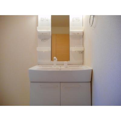 アイランド・ルガート 205【管理NO：1-017334401-02040】 ★家具家電は申し込み後に搬入します★ ★2026年11月下旬入居可能★の物件画像