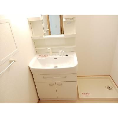 リセラ 205【管理NO：1-014679901-02040】 ★家具家電は申し込み後に搬入します★の物件画像