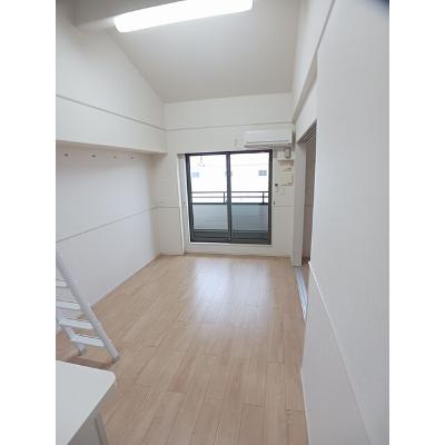 Ｒｉｒｉａ　Ⅶ６ 304【管理NO：1-021621901-03040】 ★家具家電は申し込み後に搬入します★ ★2026年10月下旬入居可能★の物件画像