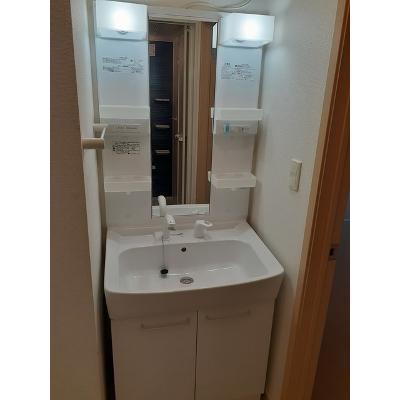 カルフールⅢ 101【管理NO：1-015904201-01010】 ★家具家電は申し込み後に搬入します★ ★2026年11月中旬入居可能★の物件画像