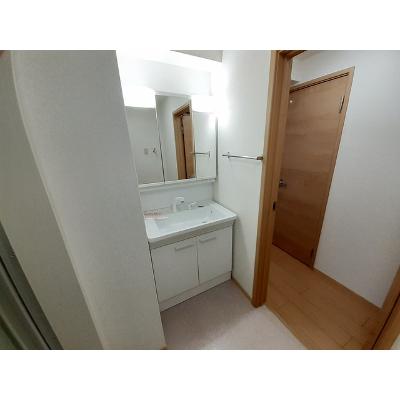 ラフィーネ南伊丹 101【管理NO：1-007545801-01010】 ★家具家電は申し込み後に搬入します★ ★2026年09月下旬入居可能★の物件画像
