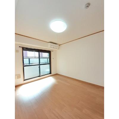 カリーノＲプリマヴェーラ 101【管理NO：1-013155301-01010】 ★家具家電は申し込み後に搬入します★ ★2026年10月下旬入居可能★の物件画像