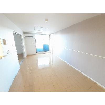 アーレア　アレス 202【管理NO：1-017429201-02020】 ★家具家電は申し込み後に搬入します★の物件画像