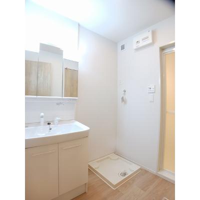 フレージュ　パラッツォⅡ 103【管理NO：1-028375601-01030】 ★家具家電は申し込み後に搬入します★の物件画像