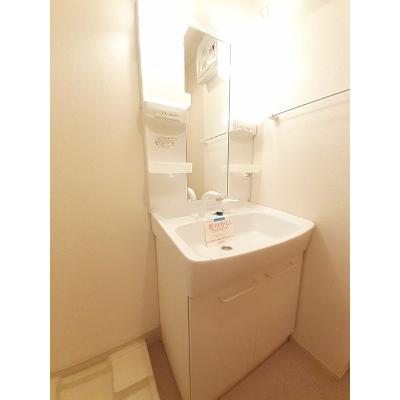 フォーシーズンズ 101【管理NO：1-017360401-01010】 ★家具家電は申し込み後に搬入します★ ★2026年11月中旬入居可能★の物件画像