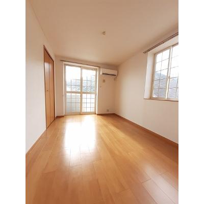 ライジング・サン 201【管理NO：1-012038801-02010】 ★家具家電は申し込み後に搬入します★ ★2026年10月中旬入居可能★の物件画像