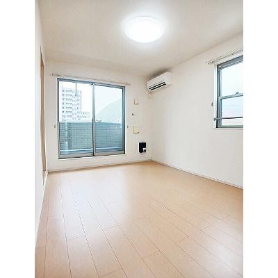 リヴィエール 204【管理NO：1-019313401-02040】 ★家具家電は申し込み後に搬入します★ ★2026年10月下旬入居可能★の物件画像