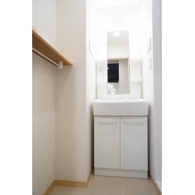 グロウ　マーシュ 205【管理NO：1-017092601-02050】 ★家具家電は申し込み後に搬入します★ ★2026年11月上旬入居可能★の物件画像