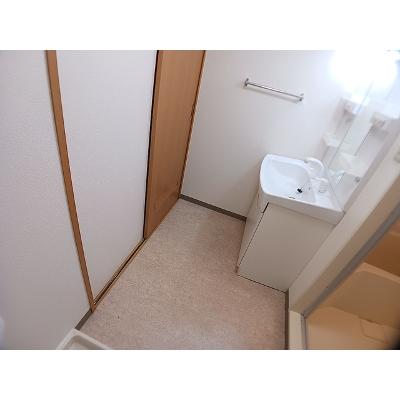 アバンフォンテーヌＡ 205【管理NO：1-011146101-02040】 ★家具家電は申し込み後に搬入します★の物件画像