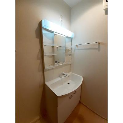 ルミエール 101【管理NO：1-020423401-01010】 ★家具家電は申し込み後に搬入します★ ★2026年10月中旬入居可能★の物件画像