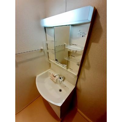 ルピナスⅢ 102【管理NO：1-021390401-01020】 ★家具家電は申し込み後に搬入します★ ★2026年10月下旬入居可能★の物件画像