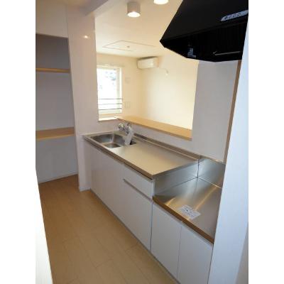 クレストール 201【管理NO：1-017605601-02010】 ★家具家電は申し込み後に搬入します★ ★2026年10月下旬入居可能★の物件画像