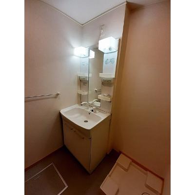 トレスメーラＡ 202【管理NO：1-015098601-02020】 ★家具家電は申し込み後に搬入します★ ★2026年10月中旬入居可能★の物件画像
