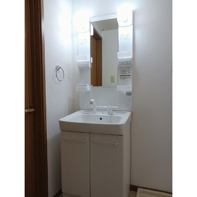 エルディムユートピアＣ 101【管理NO：1-007196902-01010】 ★家具家電は申し込み後に搬入します★ ★2026年10月中旬入居可能★の物件画像