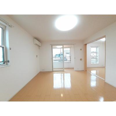 チマ・ピッコラ 203【管理NO：1-017179601-02030】 ★家具家電は申し込み後に搬入します★ ★2026年10月下旬入居可能★の物件画像