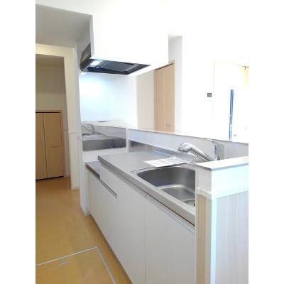 シャノワール 101【管理NO：1-021026201-01010】 ★家具家電は申し込み後に搬入します★ ★2026年10月下旬入居可能★の物件画像