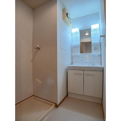 フォンテーヌ 202【管理NO：1-014106001-02020】 ★家具家電は申し込み後に搬入します★の物件画像