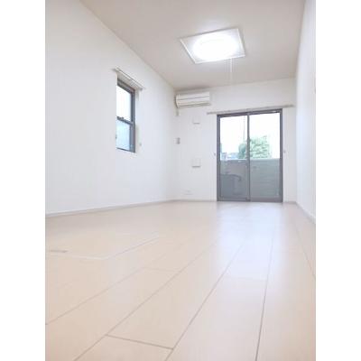 セレーノ草薙Ⅰ 102【管理NO：1-017100601-01020】 ★家具家電は申し込み後に搬入します★ ★2026年10月下旬入居可能★の物件画像