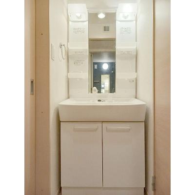 セレーノ草薙Ⅰ 102【管理NO：1-017100601-01020】 ★家具家電は申し込み後に搬入します★ ★2026年10月下旬入居可能★の物件画像