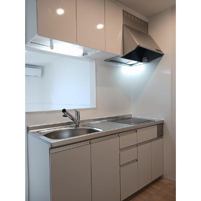 グリチネ 103【管理NO：1-027847301-01030】 ★家具家電は申し込み後に搬入します★の物件画像