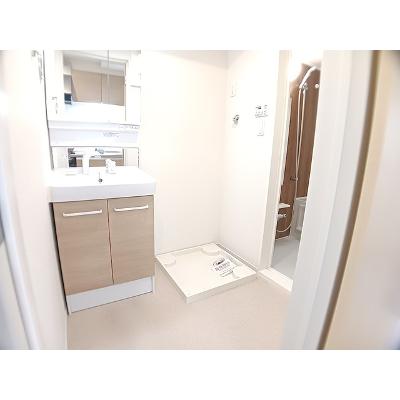 ひかり 205【管理NO：1-025271101-02040】 ★家具家電は申し込み後に搬入します★の物件画像