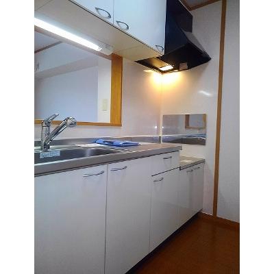 クレセント中ノ坪 201【管理NO：1-014324701-02010】 ★家具家電は申し込み後に搬入します★ ★2026年10月上旬入居可能★の物件画像