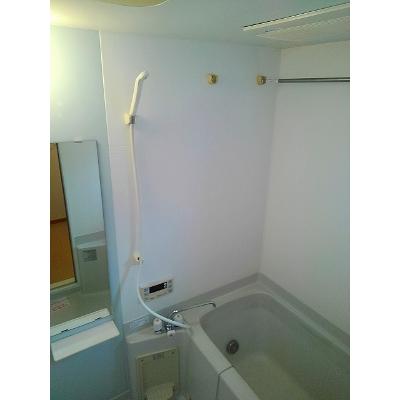 クレセント中ノ坪 201【管理NO：1-014324701-02010】 ★家具家電は申し込み後に搬入します★ ★2026年10月上旬入居可能★の物件画像