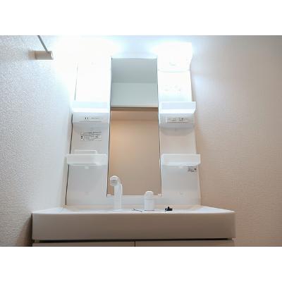 モデルンロイテ 102【管理NO：1-019020401-01020】 ★家具家電は申し込み後に搬入します★ ★2026年11月中旬入居可能★の物件画像