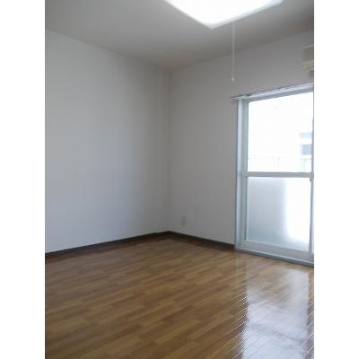 アクシス北青木 203【管理NO：1-006257101-02030】 ★家具家電は申し込み後に搬入します★ ★2026年10月中旬入居可能★の物件画像