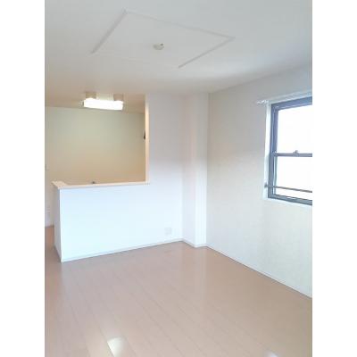 カメラートⅠ 201【管理NO：1-019284101-02010】 ★家具家電は申し込み後に搬入します★ ★2026年10月中旬入居可能★の物件画像