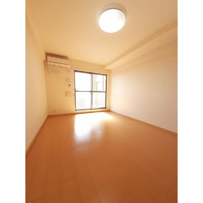 ルミエール山越 303【管理NO：1-018746001-03030】 ★家具家電は申し込み後に搬入します★の物件画像
