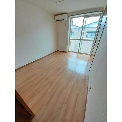 プラティーク 201【管理NO：1-009621501-02010】 ★家具家電は申し込み後に搬入します★ ★2026年11月上旬入居可能★の物件画像