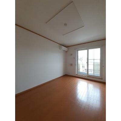 ティアナ　Ｂ 201【管理NO：1-012465202-02010】 ★家具家電は申し込み後に搬入します★ ★2026年10月中旬入居可能★の物件画像