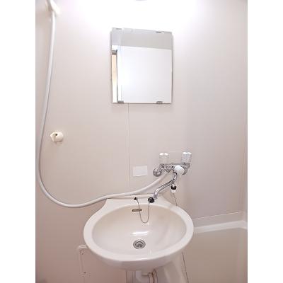 シャトレ仲 205【管理NO：1-004057801-02050】 ★家具家電は申し込み後に搬入します★の物件画像