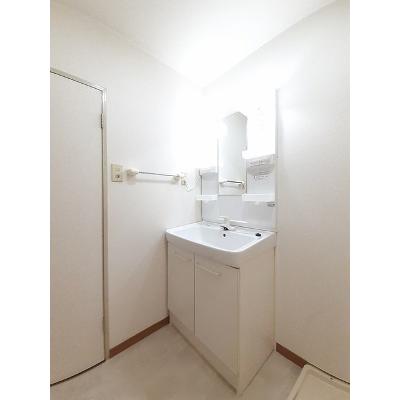 アーバン落合 201【管理NO：1-004144601-02010】 ★家具家電は申し込み後に搬入します★ ★2026年11月中旬入居可能★の物件画像