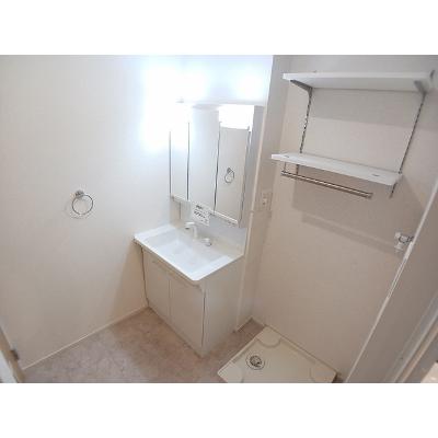 ベンティスカ 103【管理NO：1-024576901-01030】 ★家具家電は申し込み後に搬入します★の物件画像
