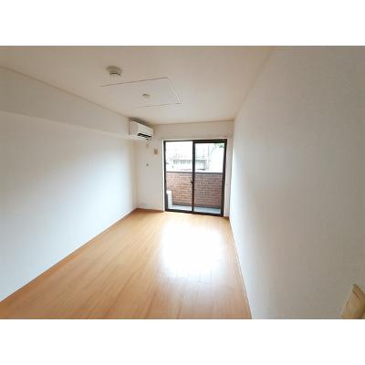 ラ・ベレッツァⅠ 102【管理NO：1-013931601-01020】 ★家具家電は申し込み後に搬入します★の物件画像